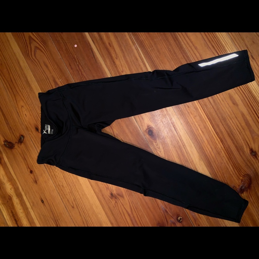 Athletic leggings
